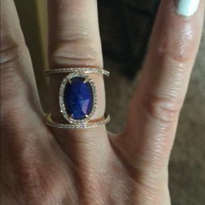 Rose gold Henri Bendel ring